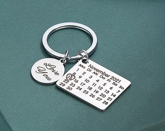 Keychain with calendar custom engraving text engraving name engraving personalized date travel shipping Mother&#39;s Day gift