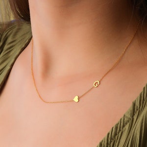 Collar con nombre y letra lateral, joyería con inicial personalizada, plata 925 chapada en oro de 14 quilates, collar familiar, regalo para el Día de la Madre