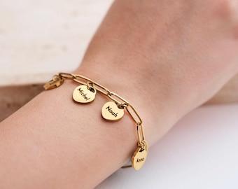 Personalized bracelet with heart charms, family bracelet, custom text engraving, bracelet for wife, girlfriend, pendant, Mother's Day gift