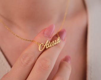 Personalized name necklace with desired name, made of genuine 925 sterling silver and 14K gold. Birthday gift for mom, Mother's Day gift.