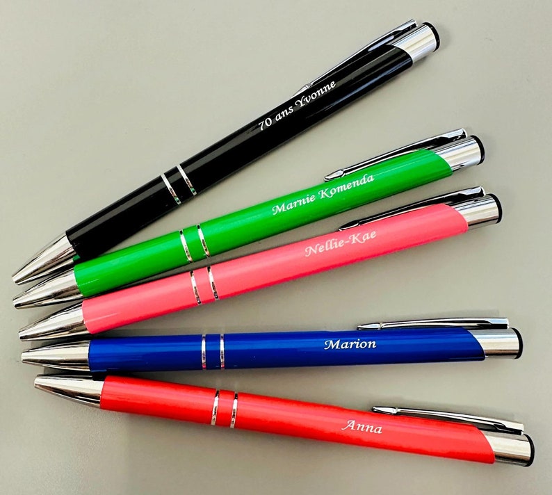 Metall Kugelschreiber mit Wunschgravur Textgravur Beschriftung von 1 bis 250 St. 8 Farben Versand aus Deutschland Muttertagsgeschenk Mix