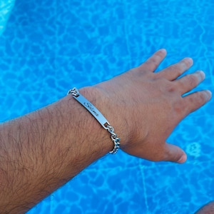 Pulsera de pareja de plata personalizada hecha de acero inoxidable pulsera con grabado del texto deseado para parejas hombre y mujer colgante regalo del Día de la Madre imagen 3