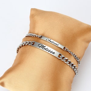 Pulsera de pareja de plata personalizada hecha de acero inoxidable pulsera con grabado del texto deseado para parejas hombre y mujer colgante regalo del Día de la Madre imagen 4