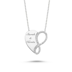 Collar de circonitas con colgante de infinito de corazón con grabado en plata 925. Regalo para el Día de la Madre.