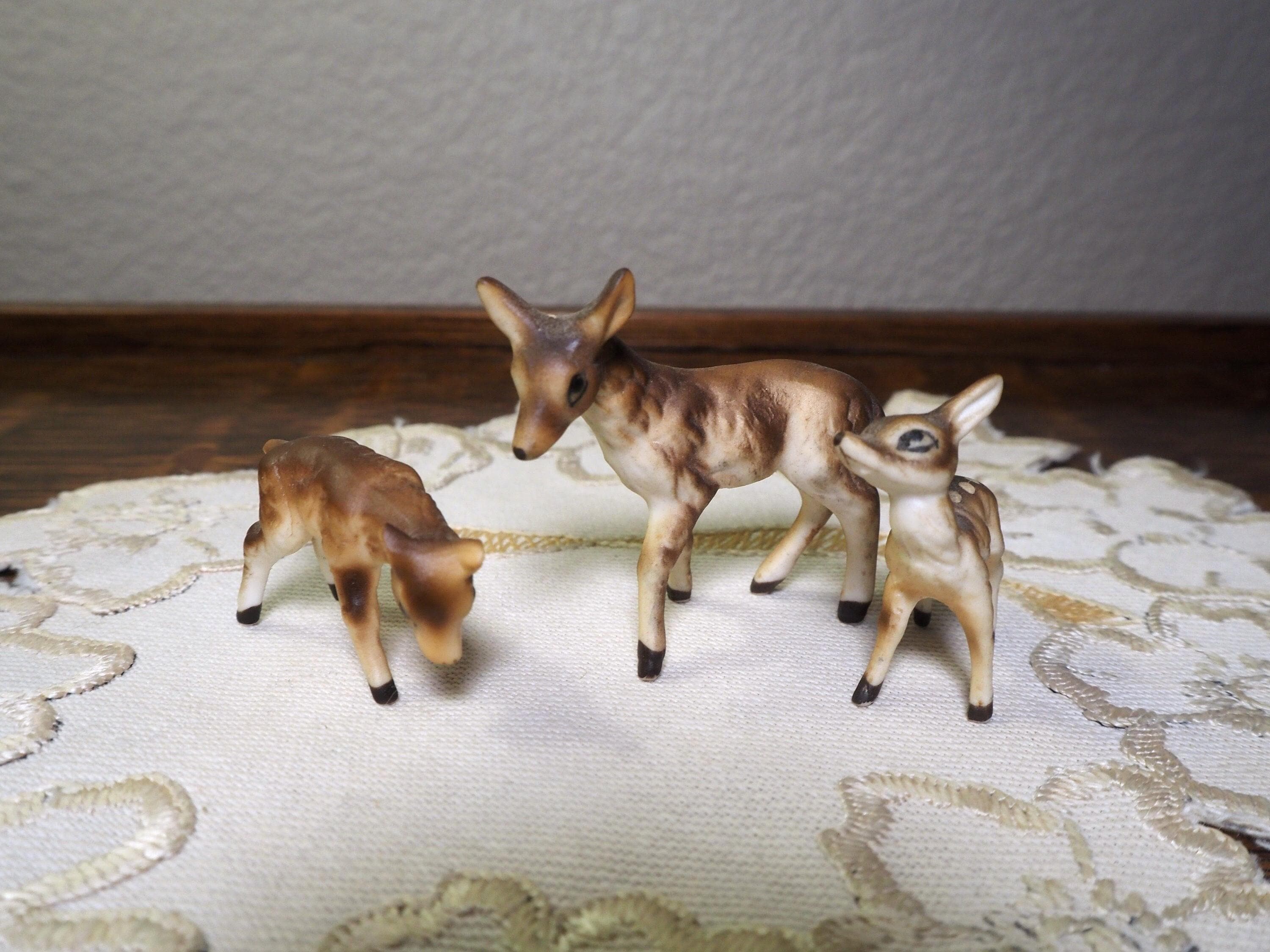 ヴィンテージ ミニチュア 鹿 ボーンチャイナ フィギュア 3 体セット 雌