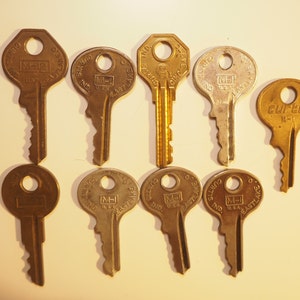 Vintage Curtis Keys - Set of 9 Collectible Brass Keys