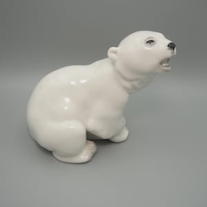 Lomonosov Russiaのシロクマの置物 Lomonosov Russiaのシロクマの置物 Lomonosov Russiaのシロクマ