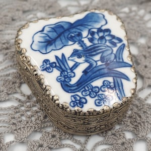 Vintage Porcelain Monkey Snuff/Trinket Box Mirror and Filigree