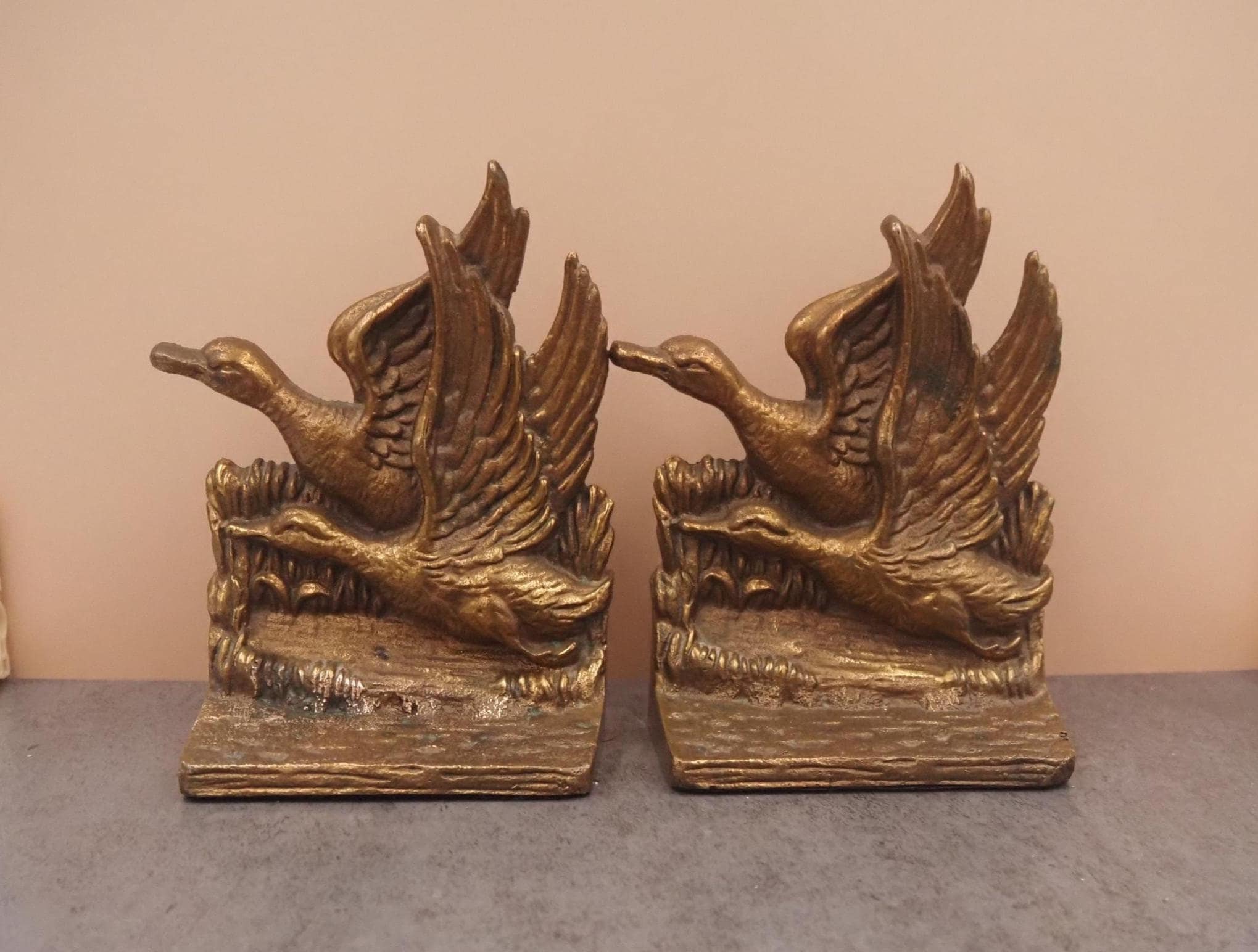 Brass crane bookend - Etsy 日本