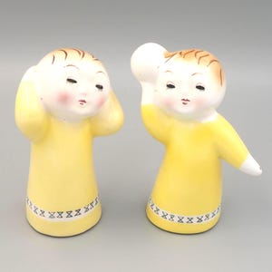 Vintage Ceramic Japanese Salt and Pepper Shakers  Collectible Ceramic Hand Painted Made in Japan