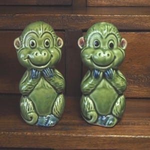 Kitschy Green Monkey Salt and Pepper Shakers - Anthropomorphic Collectible