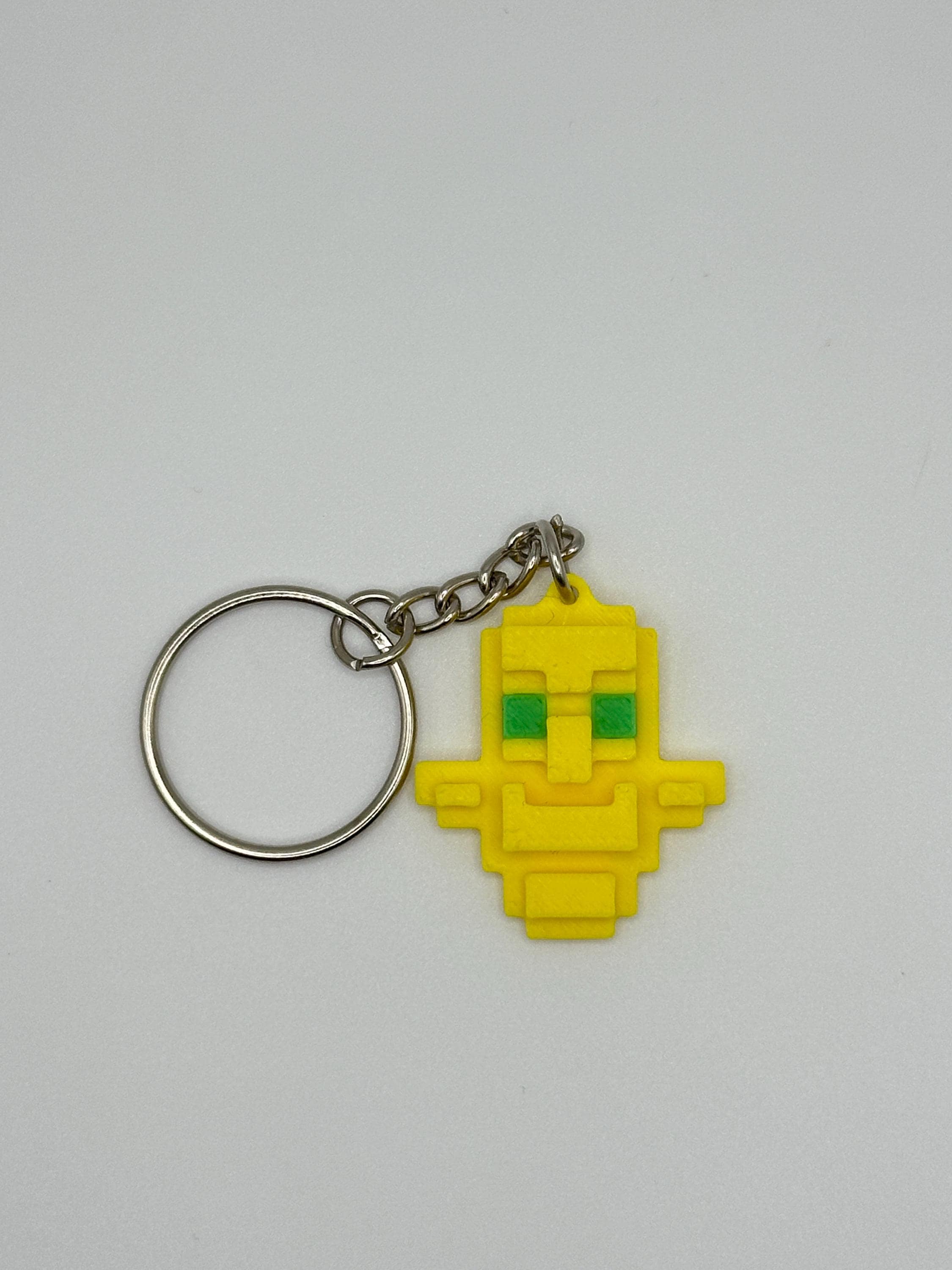 Minecraft-inspired Totem of Undying Keychain – Pixel Style Gamer