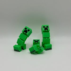 Articulated Creeper Figurine – Minecraft-Inspired Poseable Toy for Gamer Desk Decor & Collectible Gift