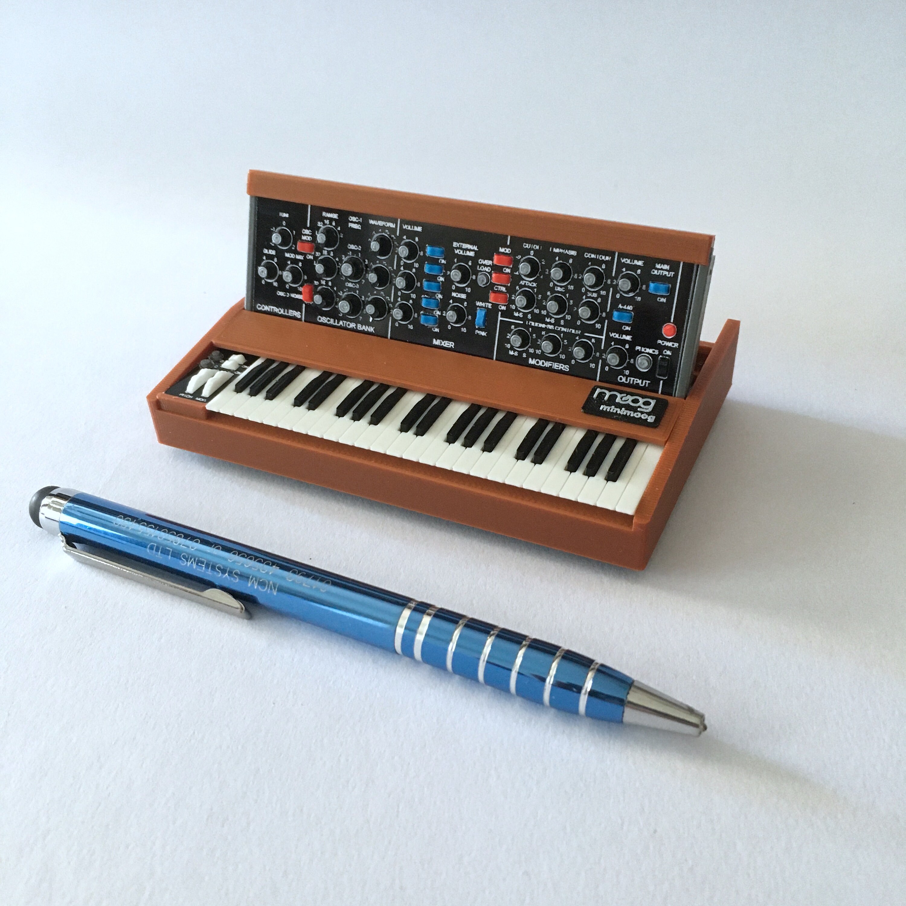 Mini Minimoog 3D printed - 1: 7.5 scale model