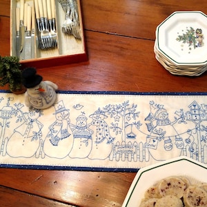Yard of Snowmen - Hand Embroidery Pattern