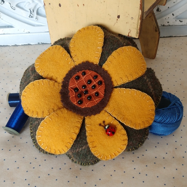 Sunflower Pin Cushion - Wool Applique Kit