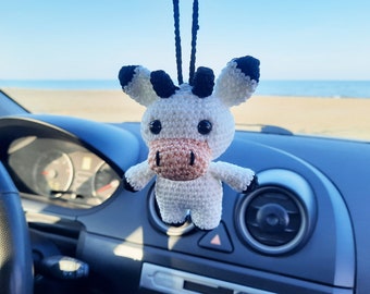 Crochet Cow Keychain or Car Mirror Charm – Handmade Cute Cow Gift – Bag, Rearview, or Zipper Accessory for Animal Lovers