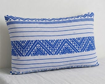 Ręcznie tkana poszewka na poduszkę Khit Weaving, niebieska etniczna poduszka lędźwiowa (12x20)