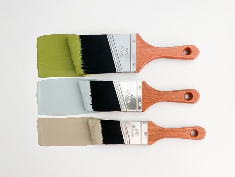 Short Handle Synthetic Paint Brush – Angled Edge, Water-Based Paint image 1