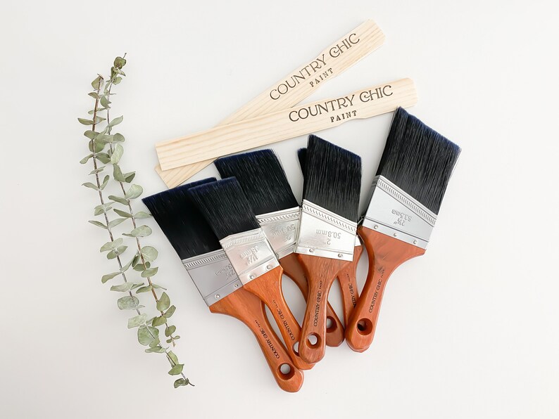 Short Handle Synthetic Paint Brush – Angled Edge, Water-Based Paint image 2