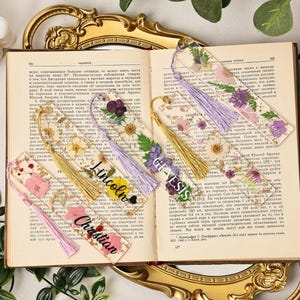 Personalized Pressed Flower Bookmark, Resin Bookmark, Teacher Bookmark, Floral Bookmark for Women, Christmas Gift Idea, Book Mark with Name
