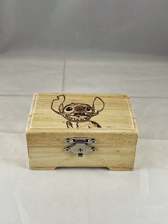 Boîte à bijoux Stitch Art au bois brûlé/Pyrogravure Rangement pour