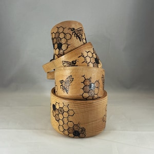 Honeybee Honeycomb Hexagons Wood Burned Measuring Cups, Pyrography Wood Burning Art, Unique Kitchen Gift Gadget Tool, Bumblebee Honey Bee
