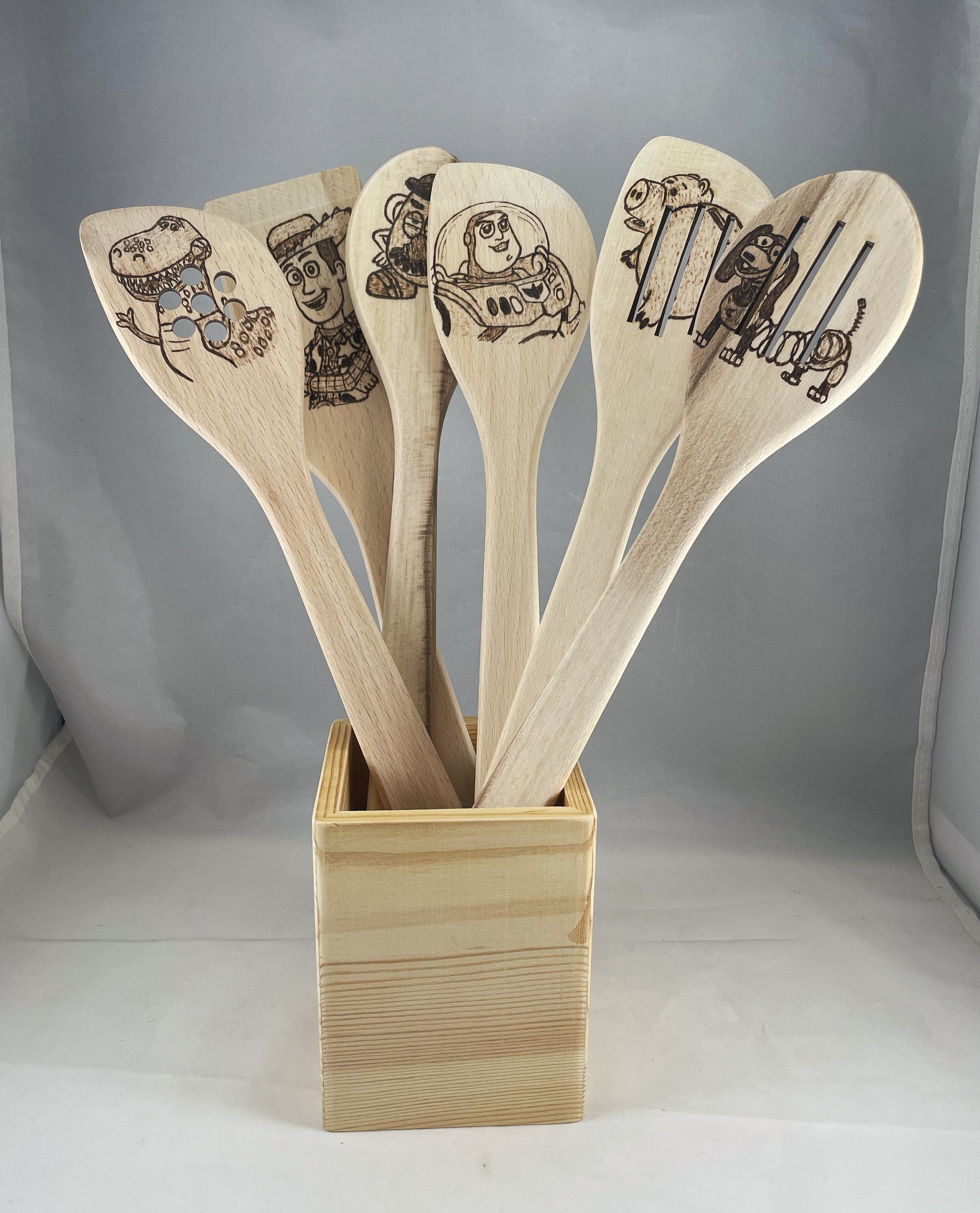 Disney Wood Measuring Spoons