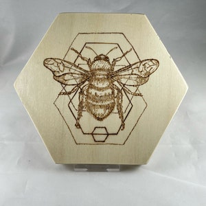 Salvamanteles Mystic Honeybee de madera quemada, utensilio de cocina pirograbado