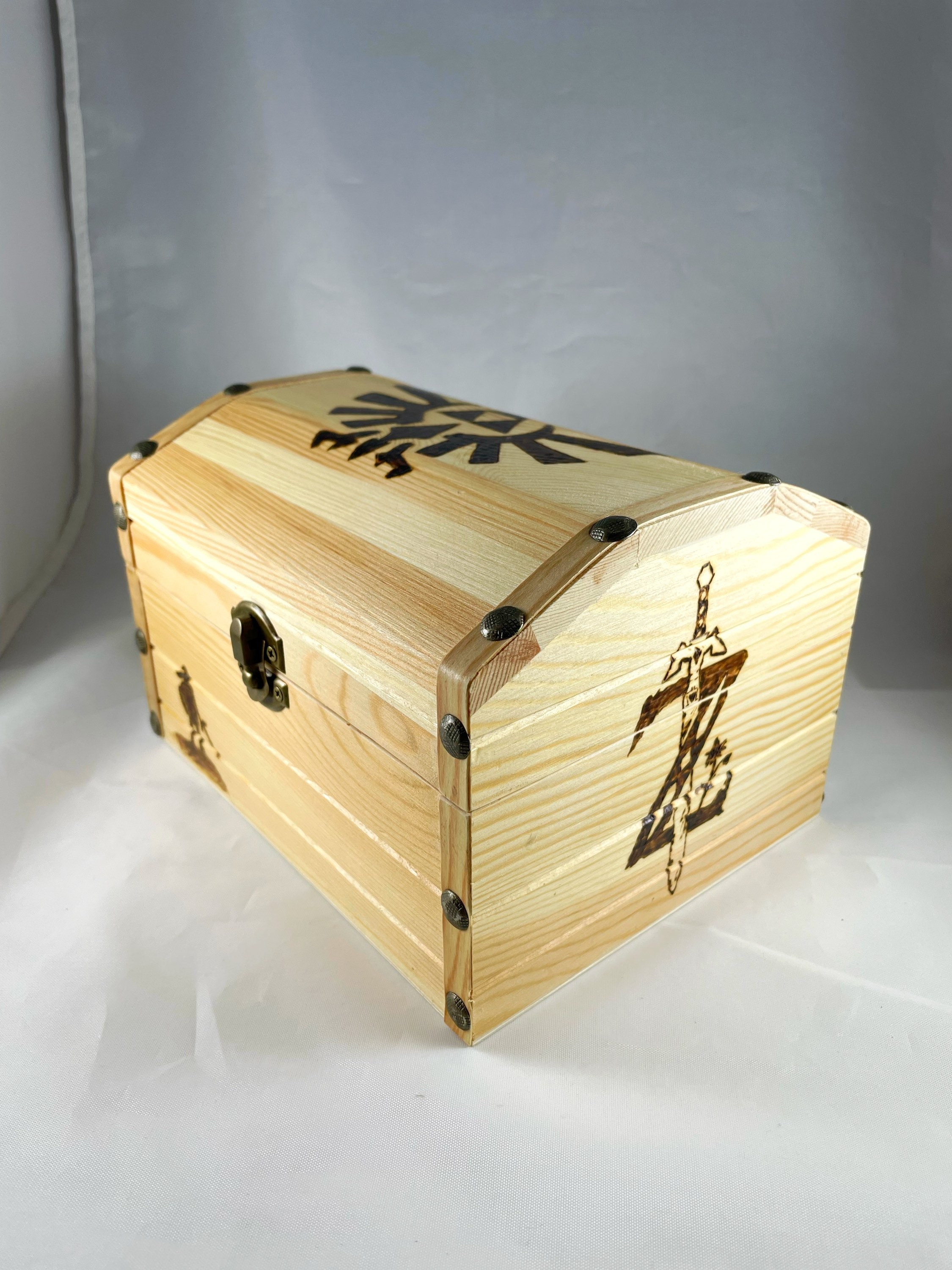 Legend of Zelda Triforce Wood Burned Chest, Pyrography Home