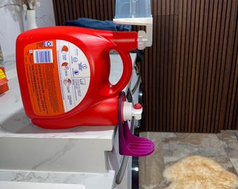 laundry detergent helper set. Laundry cup holder and laundry cup drain holder.