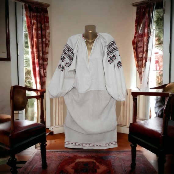 Ukrainian costume, folklore costume, Ukrainian cl… - image 4