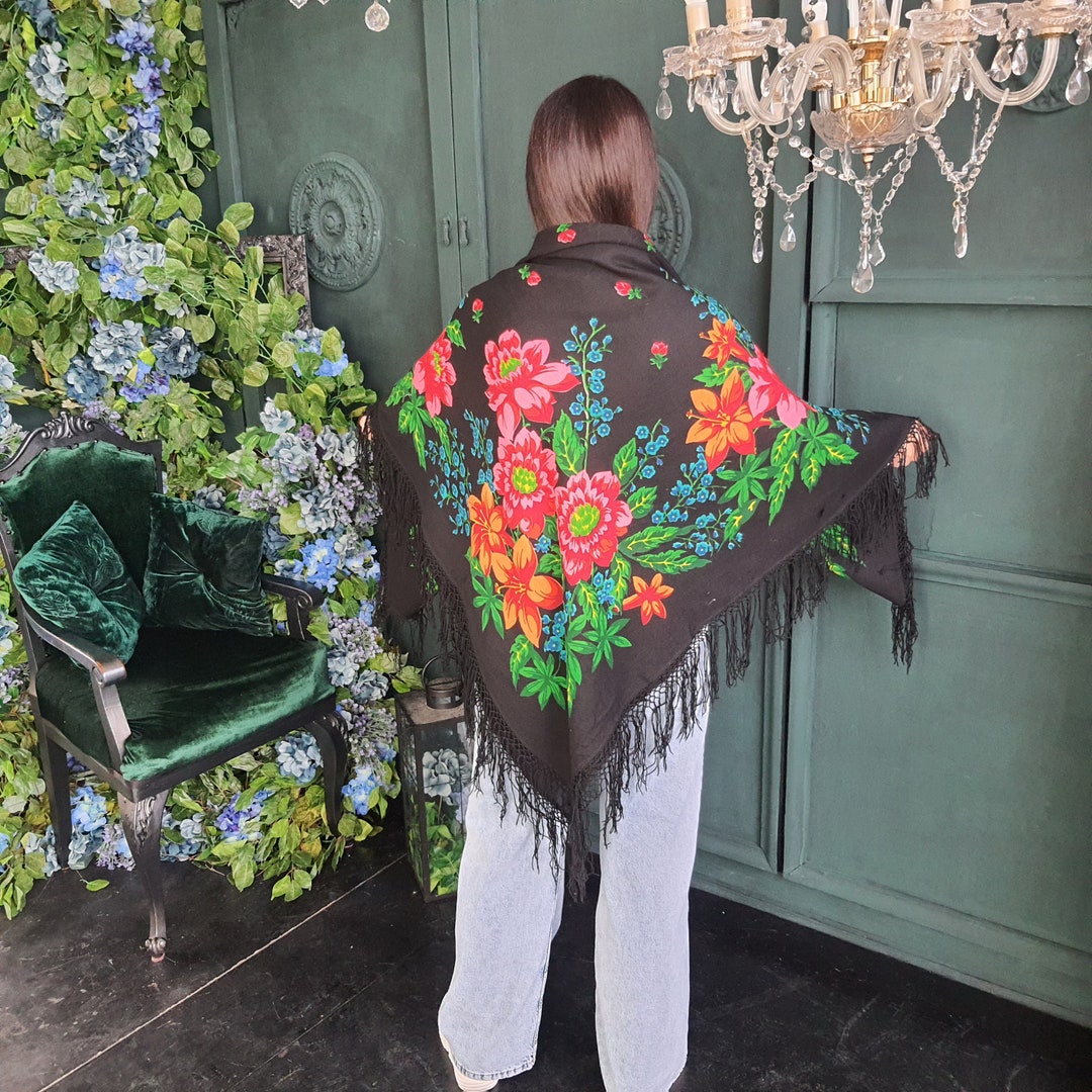 Big Shawl of the Ussr, Vintage Shawl, Gift for Mom, Russian Shawl ...