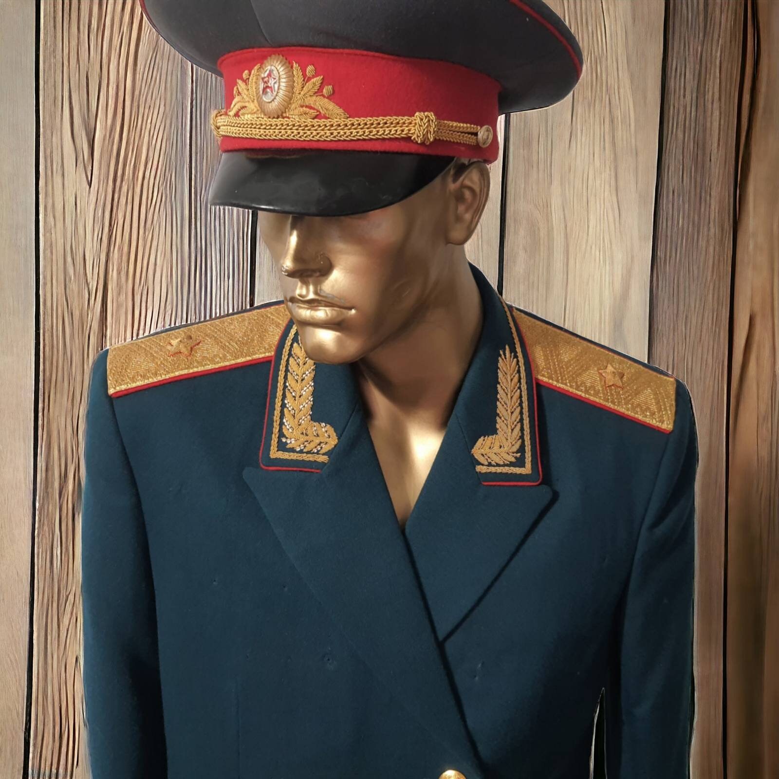 WW2 ソ連 制服 将軍用 夏服 陸軍大将 ソ連軍将校の制服。カーキ色の