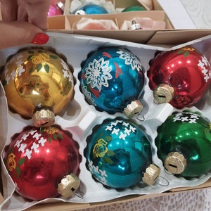 Ensemble arbre de Noël, jouet du Nouvel An soviétique, boule vintage peinte à la main des ornements darbres de Noël. Décorations en verre, rétro. image 8