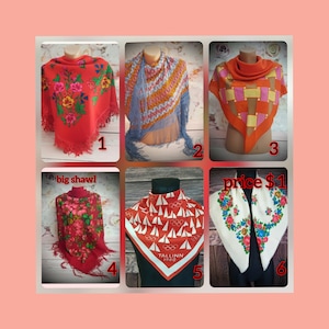 以下が含まれることがあります： フリンジが付いた赤、白、青の模様の異なるスカーフが6枚。スカーフはマネキンに飾られています。スカーフには1から6までの番号が付けられています。また、「big shawl」と「price $1」の文字も見えます。