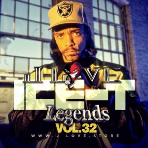 Puede incluir: Un dise&ntilde;o gr&aacute;fico negro y amarillo con el texto "I-Love-Ice-T Legends Vol. 32" y el sitio web "www.jlove.store". Un hombre con una chaqueta negra, una gorra de b&eacute;isbol beige con un logotipo de calavera y huesos cruzados y una camisa a rayas amarilla y negra est&aacute; en el fondo.