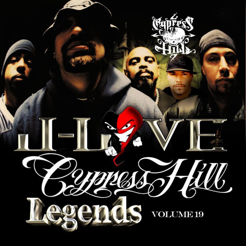 Puede incluir: Una portada de &aacute;lbum en blanco y negro con el t&iacute;tulo "I-Live Cypress Hill Legends Volume 19". La portada presenta un coraz&oacute;n rojo con una cara diab&oacute;lica y cuatro hombres con ropa negra.