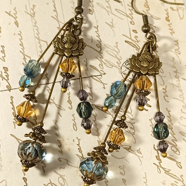 Boucles d'oreilles pendantes grappes fantaisies victoriennes