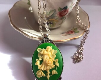 Beautiful Vintage Victorian FAIRY cameo maxi pendant NECKLACE