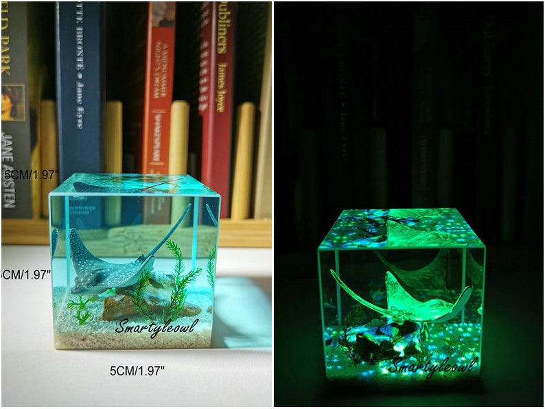 Jellyfish Resin Paperweight Hampback Resin Diorama Crystal Etsy