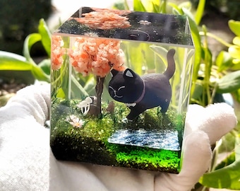 Cat Resin Diorama | Pet Resin Art | Resin Paperweight, Miniature Diorama, Miniature Resin Scene