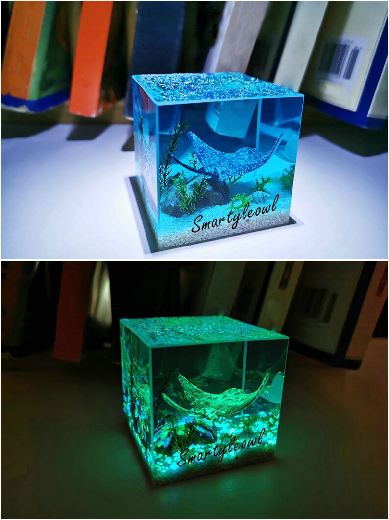 Jellyfish Resin Paperweight Hampback Resin Diorama Crystal Etsy