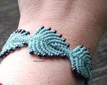 Damenarmband, Makramee-Schmuck, Blattarmband, gewebte Blätter, Damenschmuck, Mikromakramee, Damenarmband, originell, Makramee, Blumen