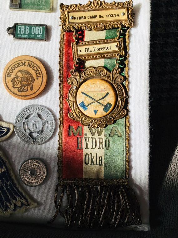 Antique badges and pins - image 6