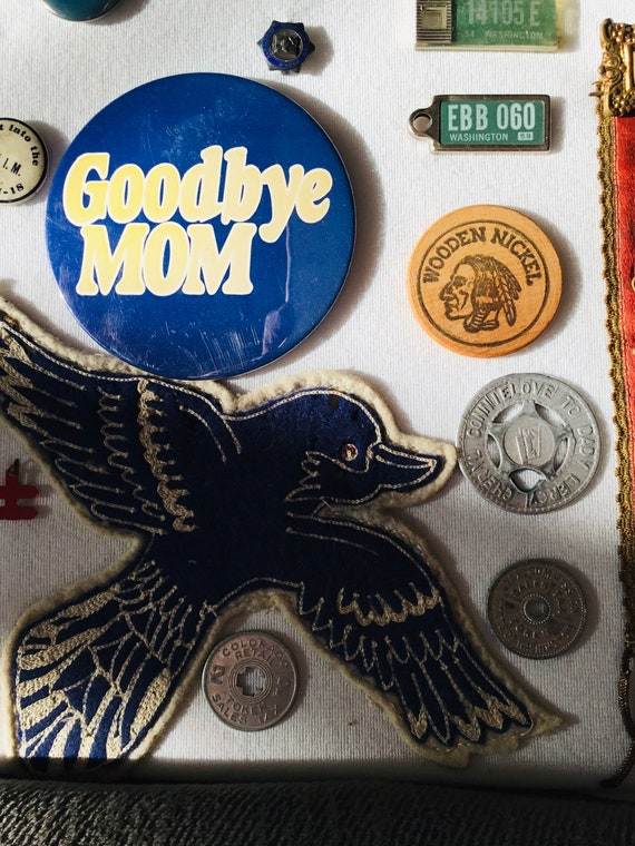 Antique badges and pins - image 7