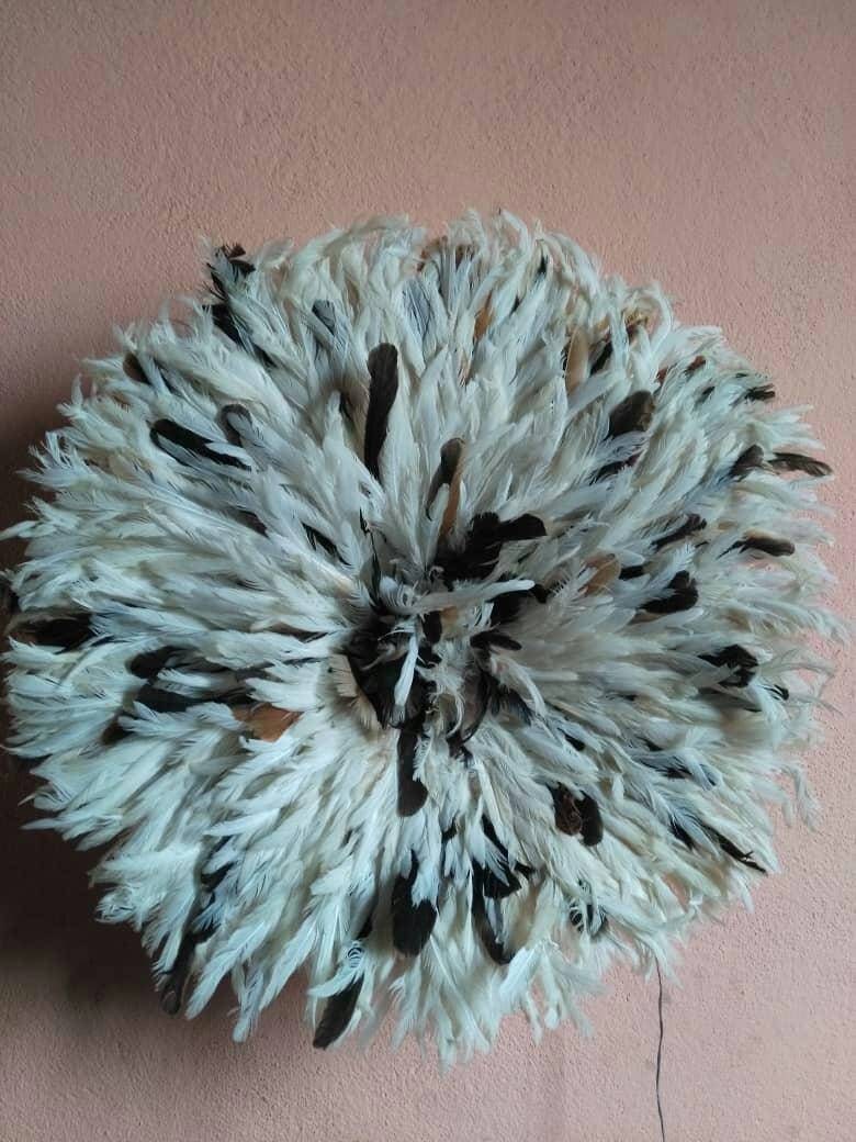 Juju Hat Blanc Moucheté Beige et Noir de 70 cm | 27,155.00 EUR