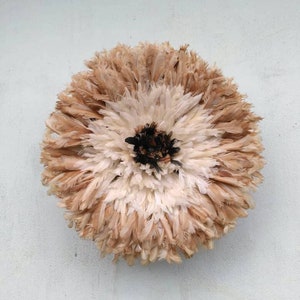 Chapéu Juju interior natural contorno branco e depois bege 60 cm (23&quot;)