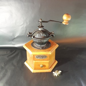 Vintage Coffee Grinder, Wood Manual Coffee Grinder, Coffee Mill, Coffee Gift, Coffee Bar Decor