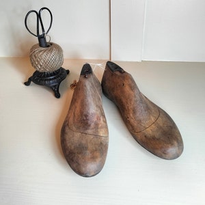Antique Shoemakers&#39; Wooden Lasts with Removable Bridge - Solid Craftsmanship & Metal Details